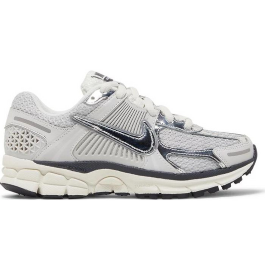 NIKE AIR ZOOM VOMERO 5 PHOTON DUST METALLIC SILVER