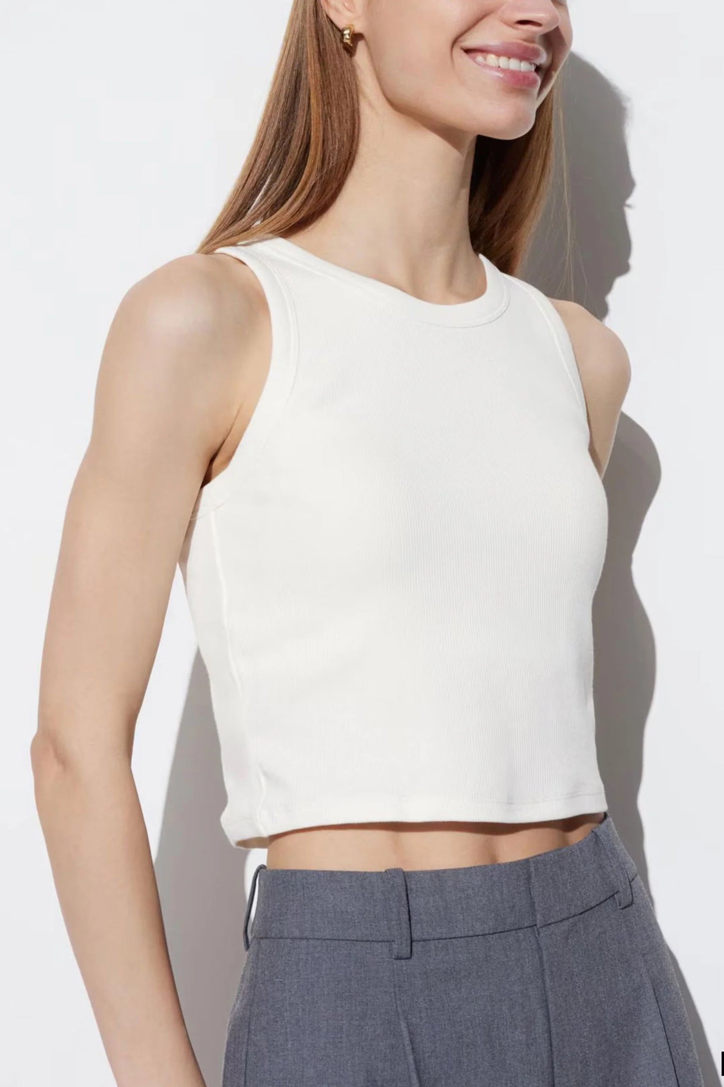 Uniqlo Ribbed Cropped Sleeveless Top