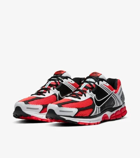 NIKE AIR ZOOM VOMERO 5 BRIGHT CRIMSON BLACK