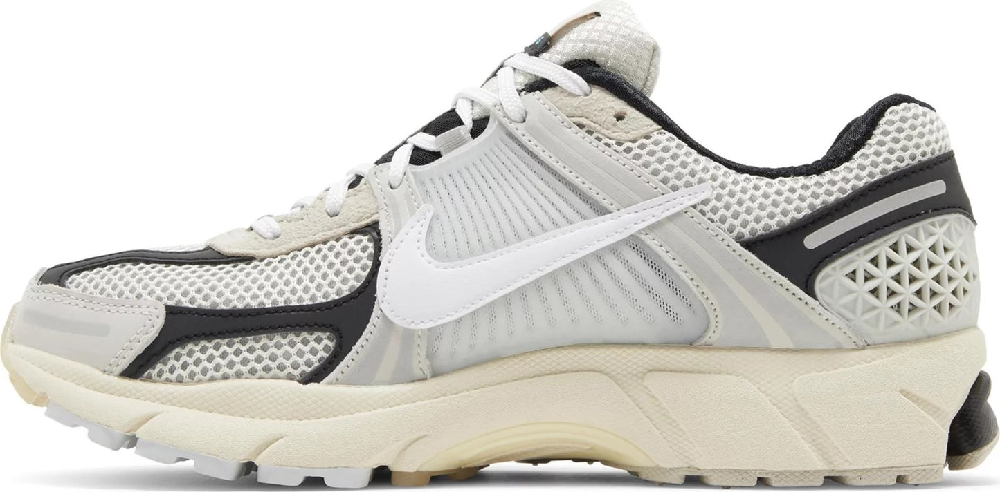 NIKE AIR ZOOM VOMERO 5 SUPERSONIC